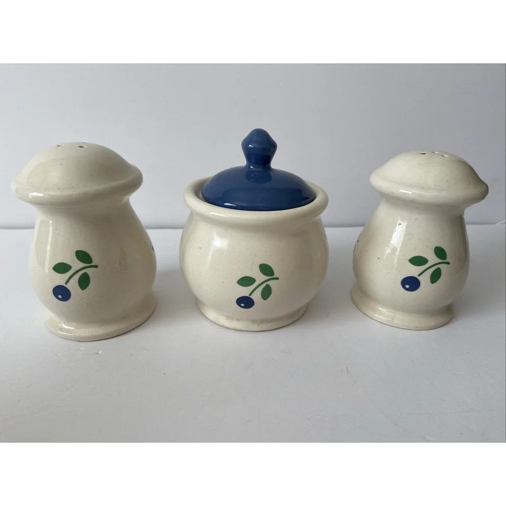 Vintage 1984 New Avenues Orchard Salt Pepper‎ & Sugar Bowl Set